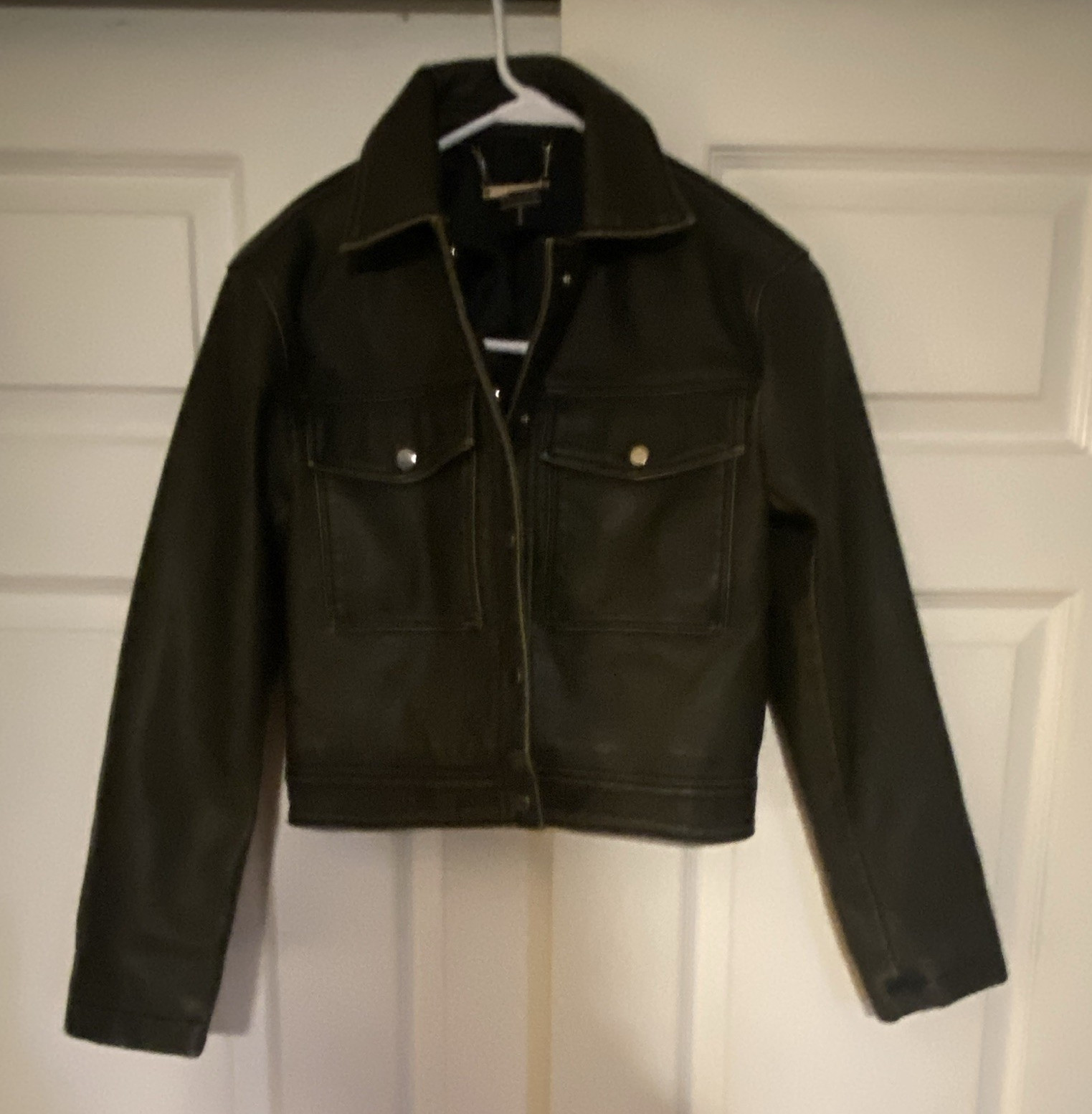 Tahari Women’s Black Short Jacket Zip Front Button Accents Lined Size XS