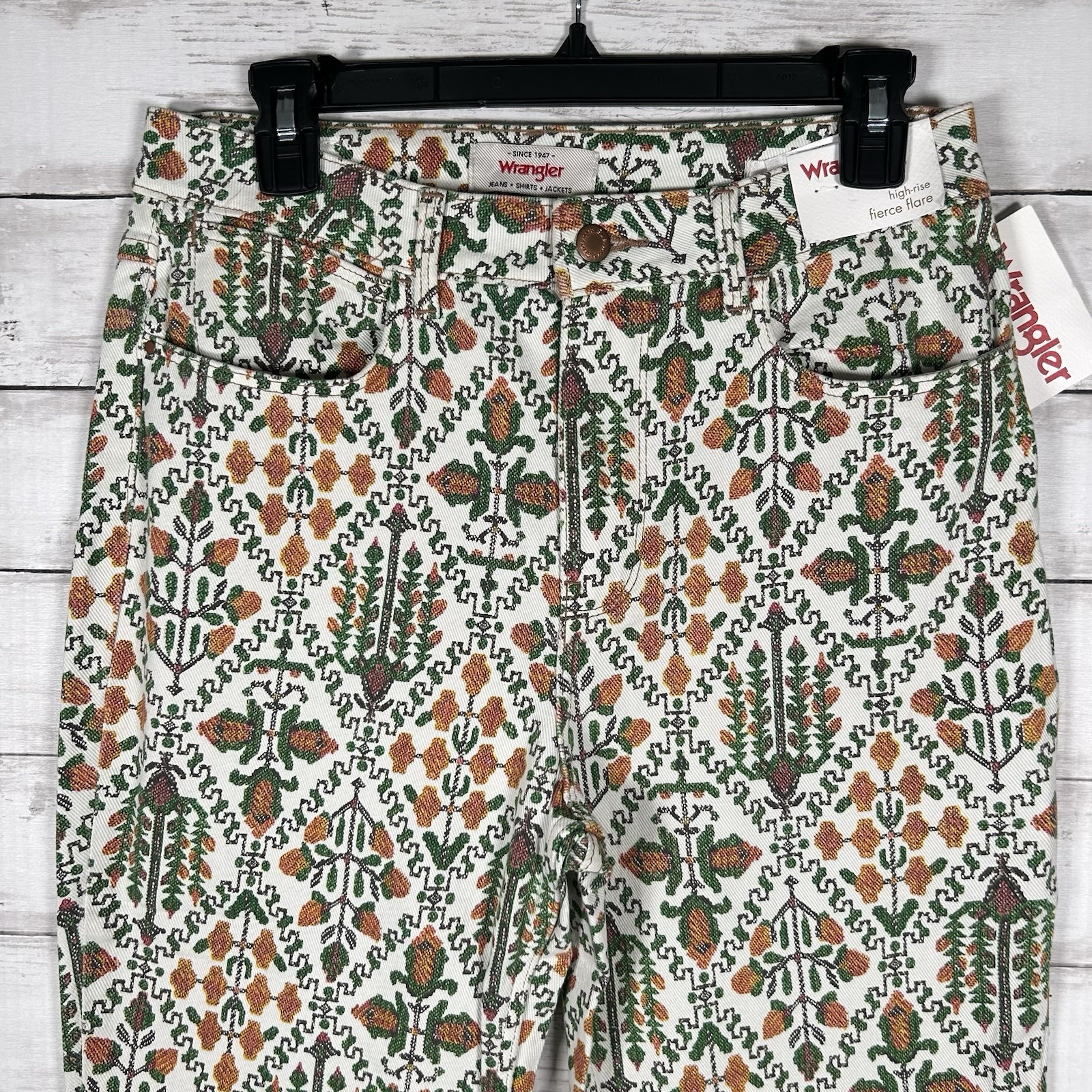 Wrangler High Rise Fierce Flare Jeans Floral Cross Stitch Print 8/ 29×32 NWT