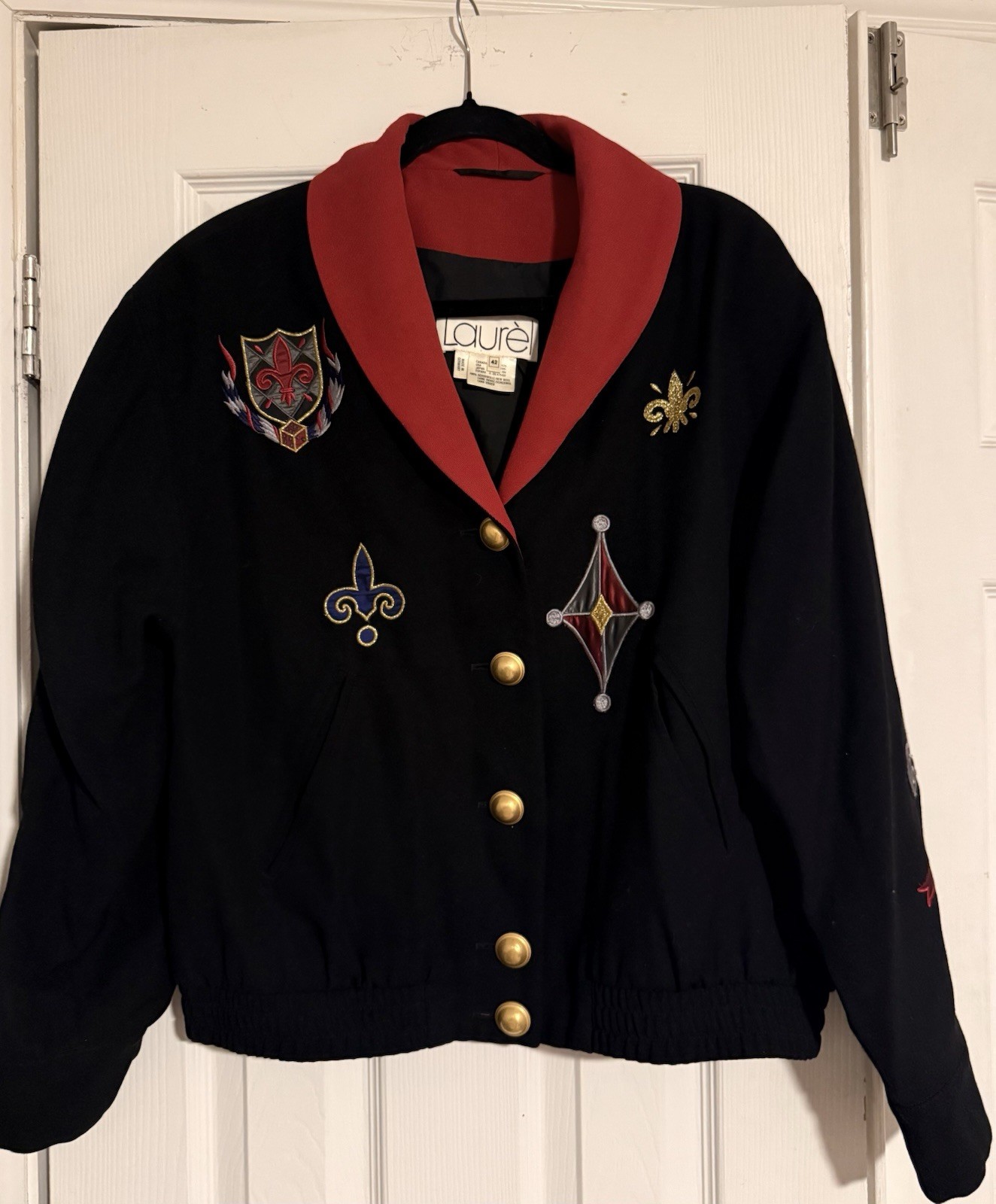 Vintage Laurel Embroidered Bomber Jacket With Gold Button Details! Stunning-42L