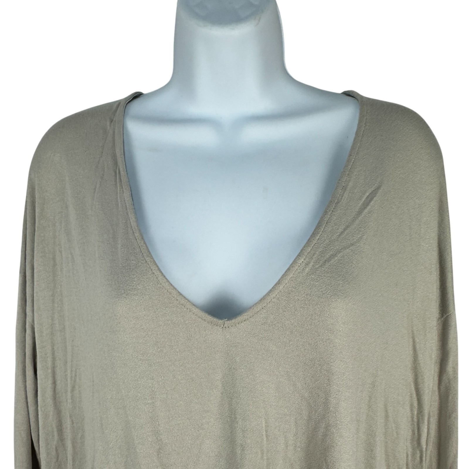 Double Zero Taupe Long Sleeve V Neck High Low Top Size Small Relaxed Fit