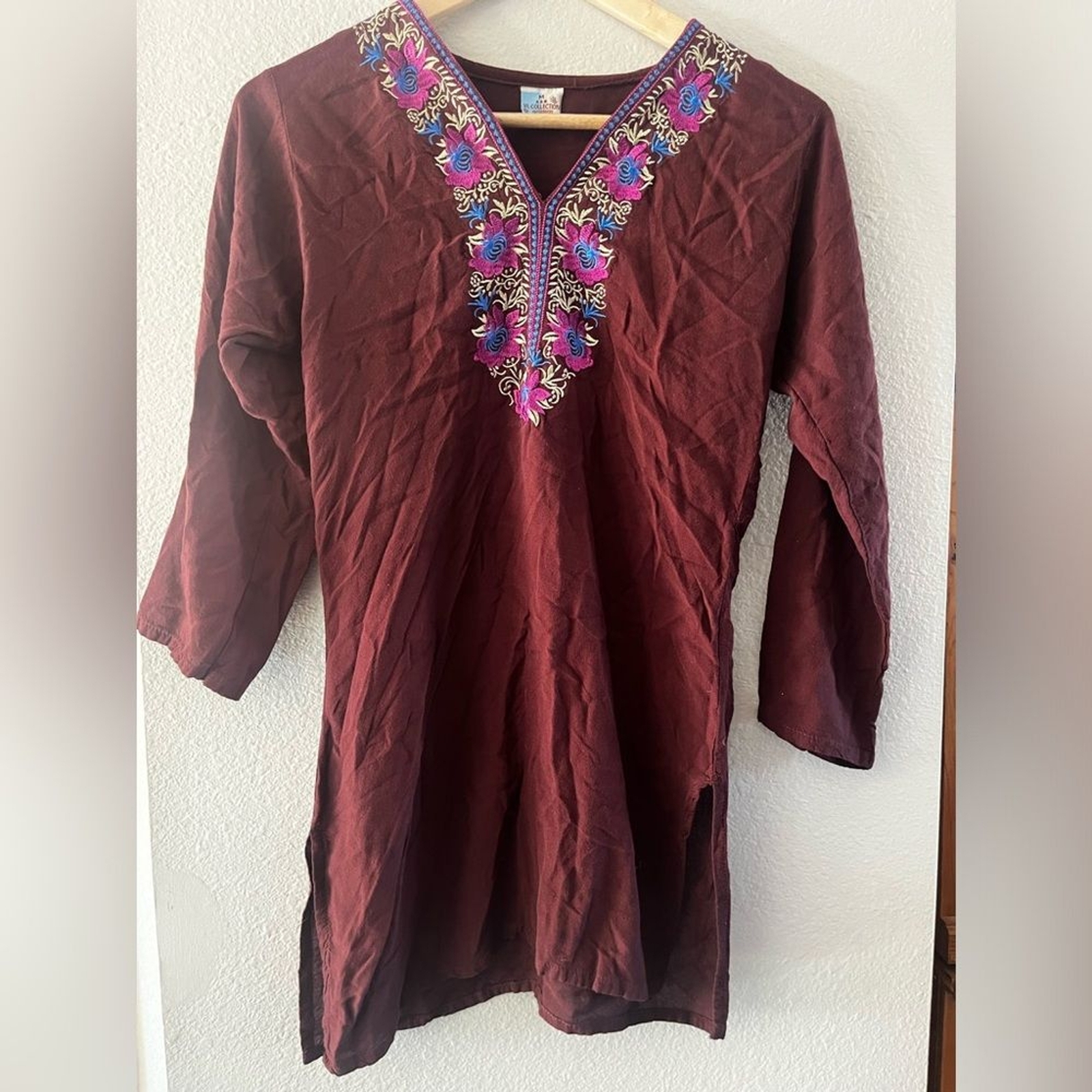 VL Collection SZ Medium Pakistan Embroidered Tunic Caftan Burgundy w/flowers