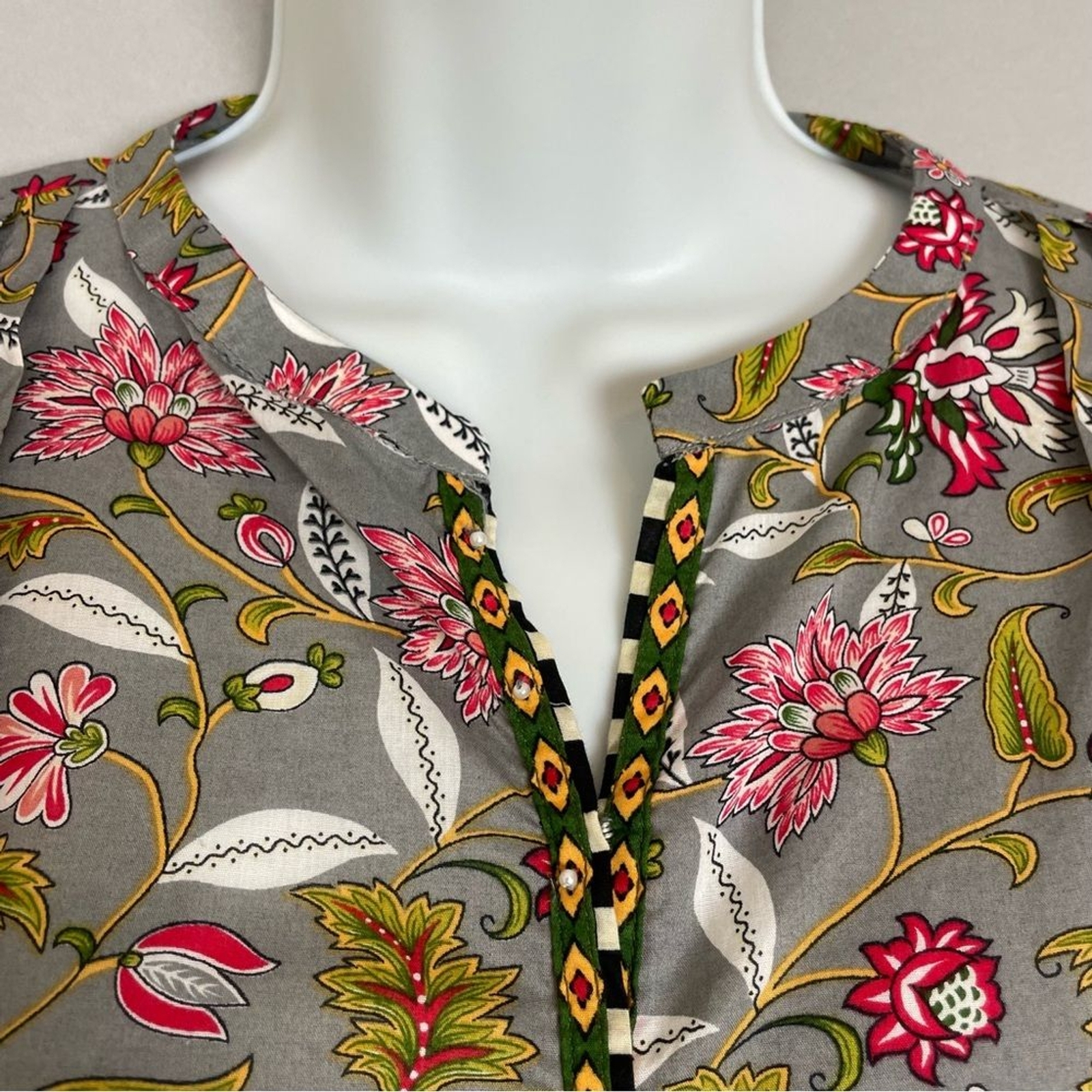 Sapphire Tunic Top Beaded Floral Pakistan Gray Long Sleeve Drawstring Cotton Med