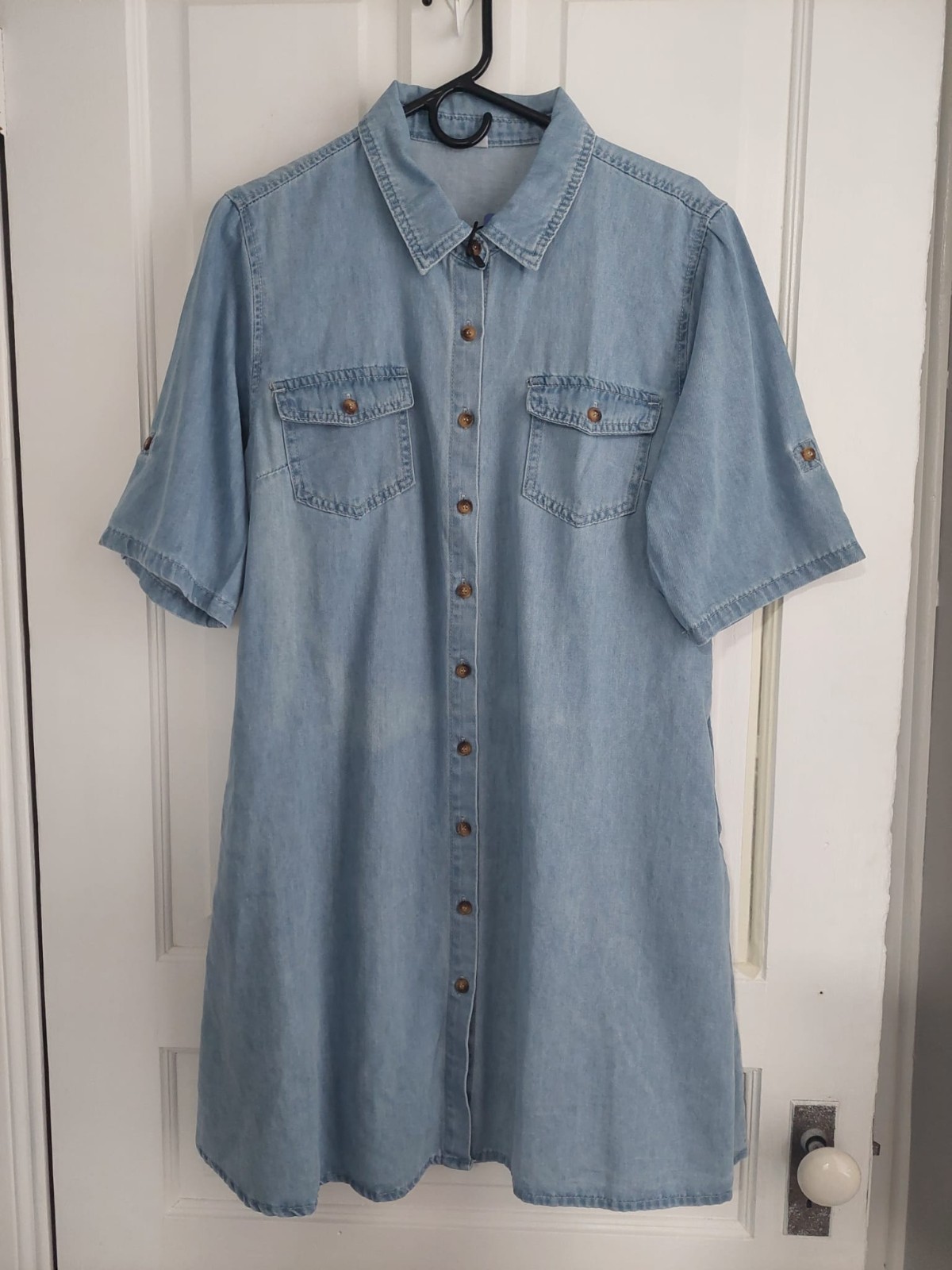 Chouyatou Women’s Spring Short Sleeve Denim Jean Shirt Button Down Shirt