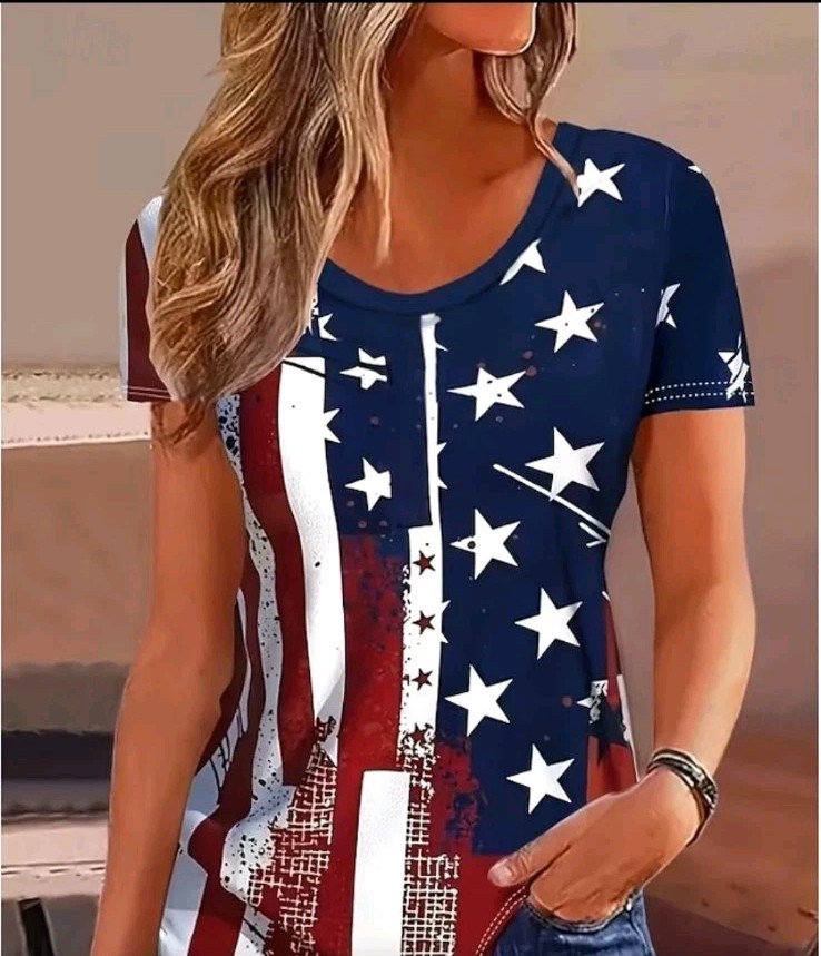 AMERICAN FLAG Patriotic top for Women. SIZE S/M. Chest 36″, LENGTH 27″