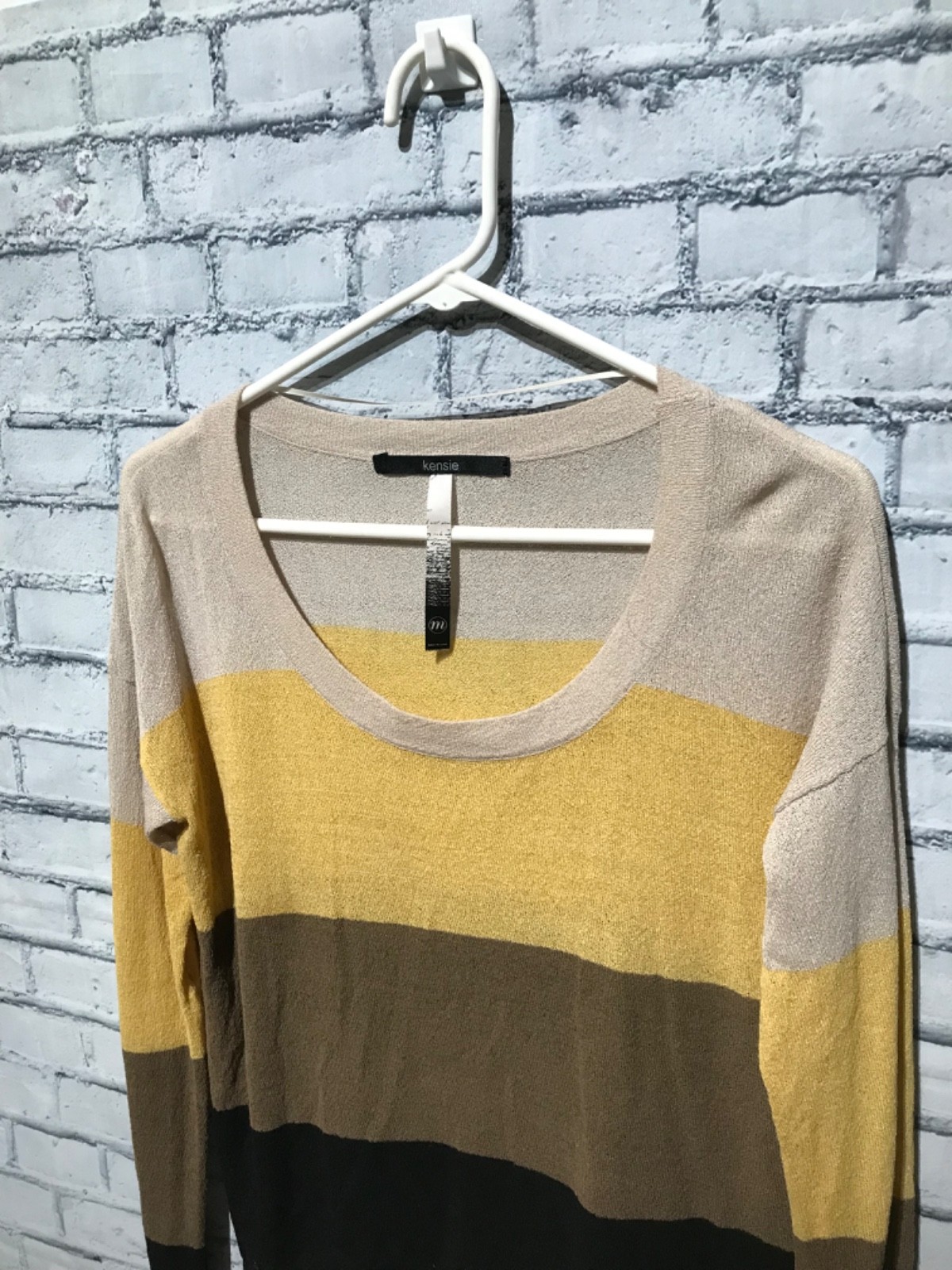 Kensie, M, Yellow/Brown/Black Striped Long Sleeve Thin Knit Pullover Knit Top