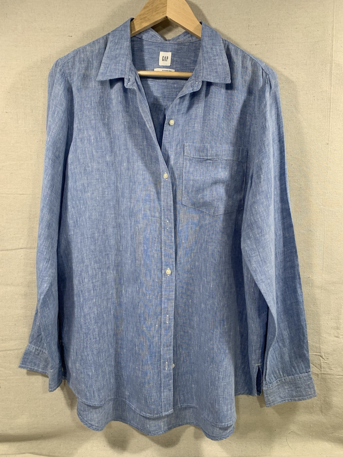 GAP women’s oversized BOYFRIEND button-up long-sleeve 100% LINEN shirt blue M
