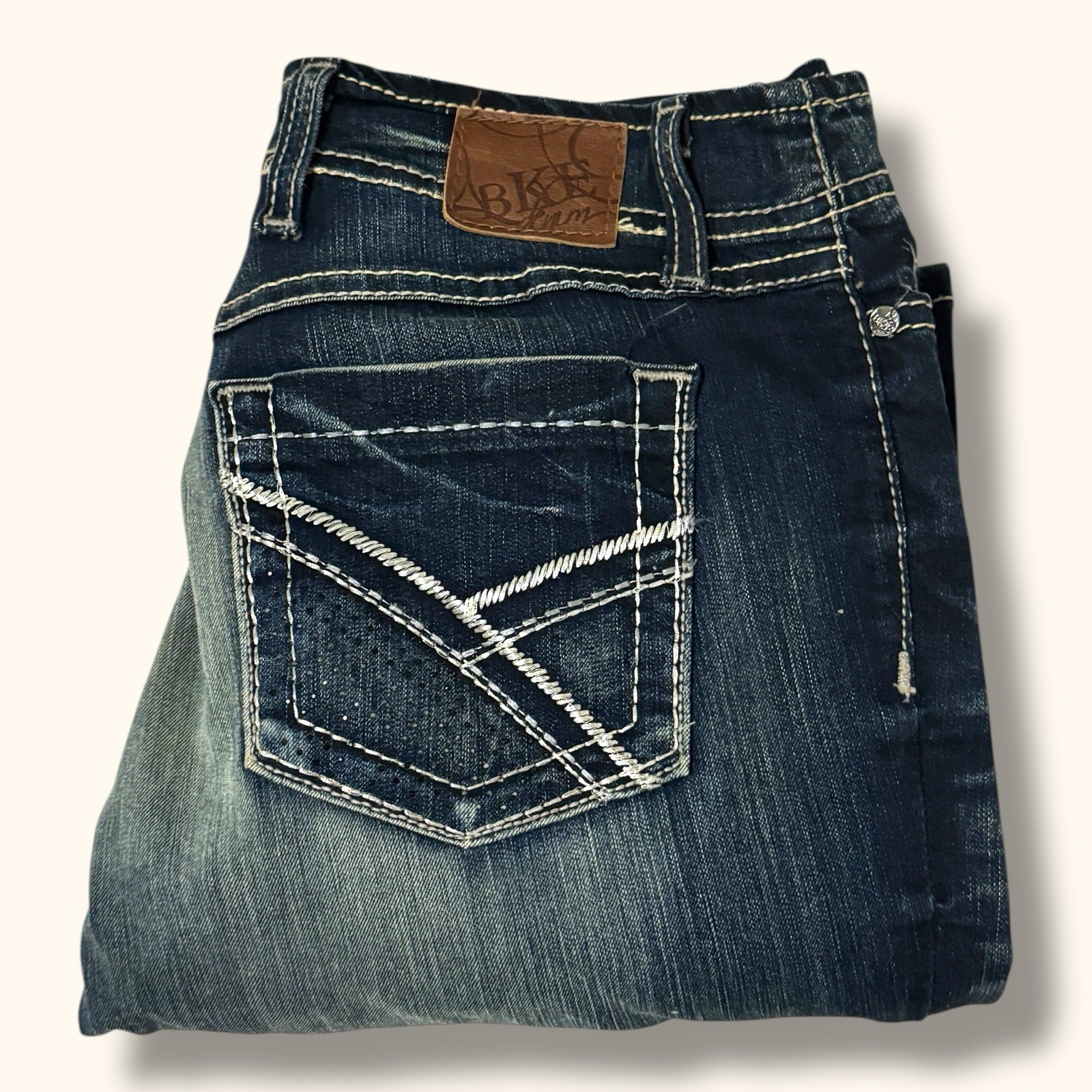 BKE Denim Women’s Wendi Stretch Bootcut Jeans Bling Sequins 28/31.5 Mid Rise