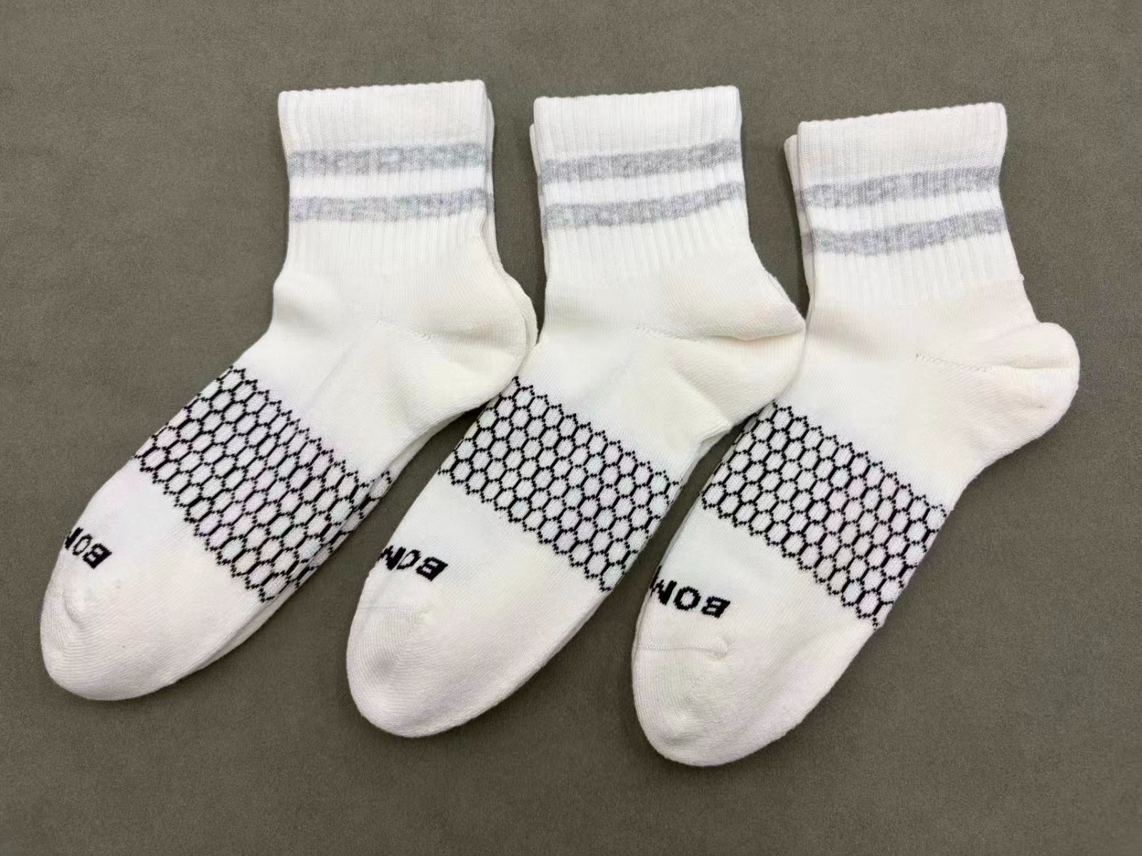 Women’s BOMBAS 3 Pairs Retro stripes Quarter socks Size Medium 8-10.5 White