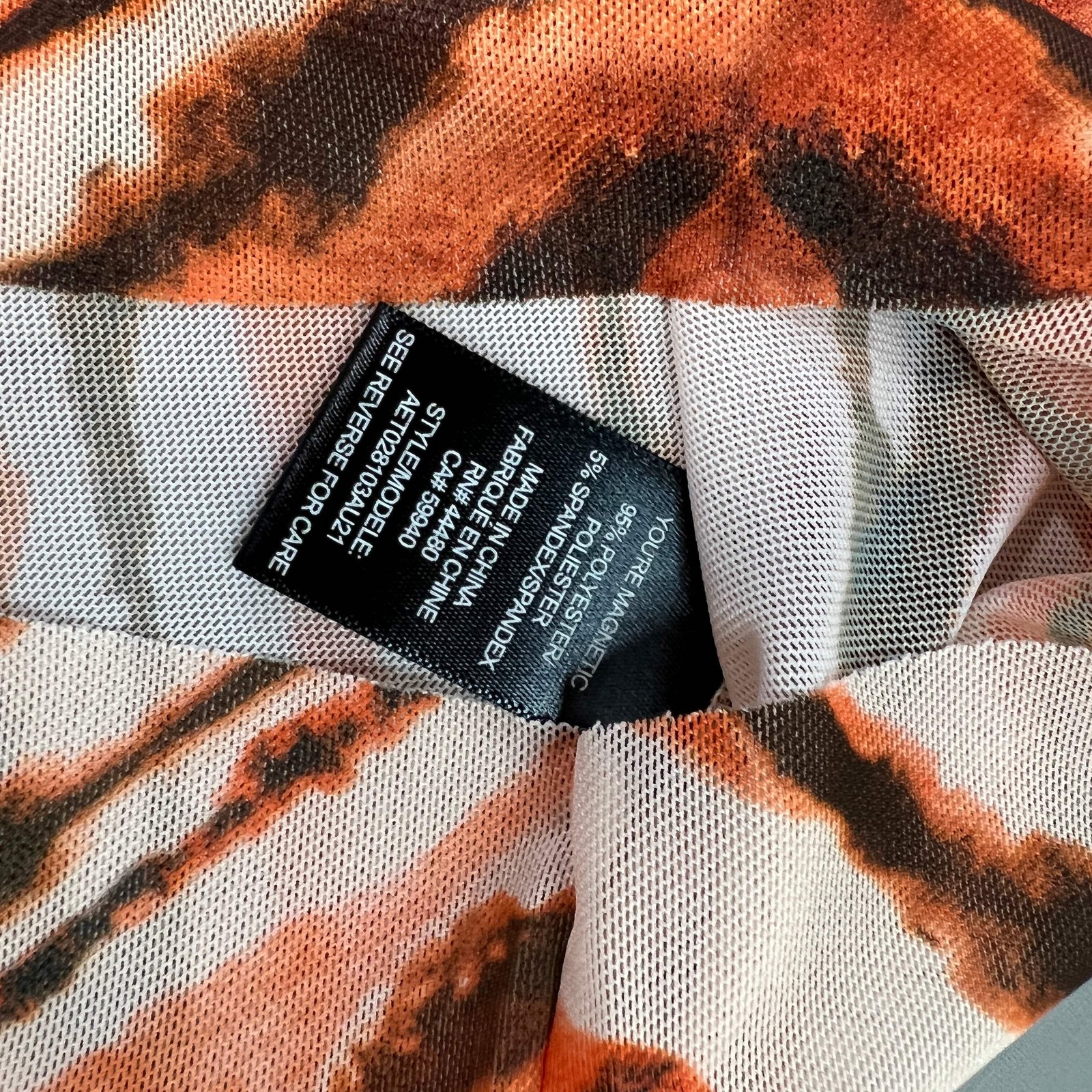 AFRM Zadie Turtleneck Pullover w/Thumb Holes Women’s S Placement Tiger AET028103