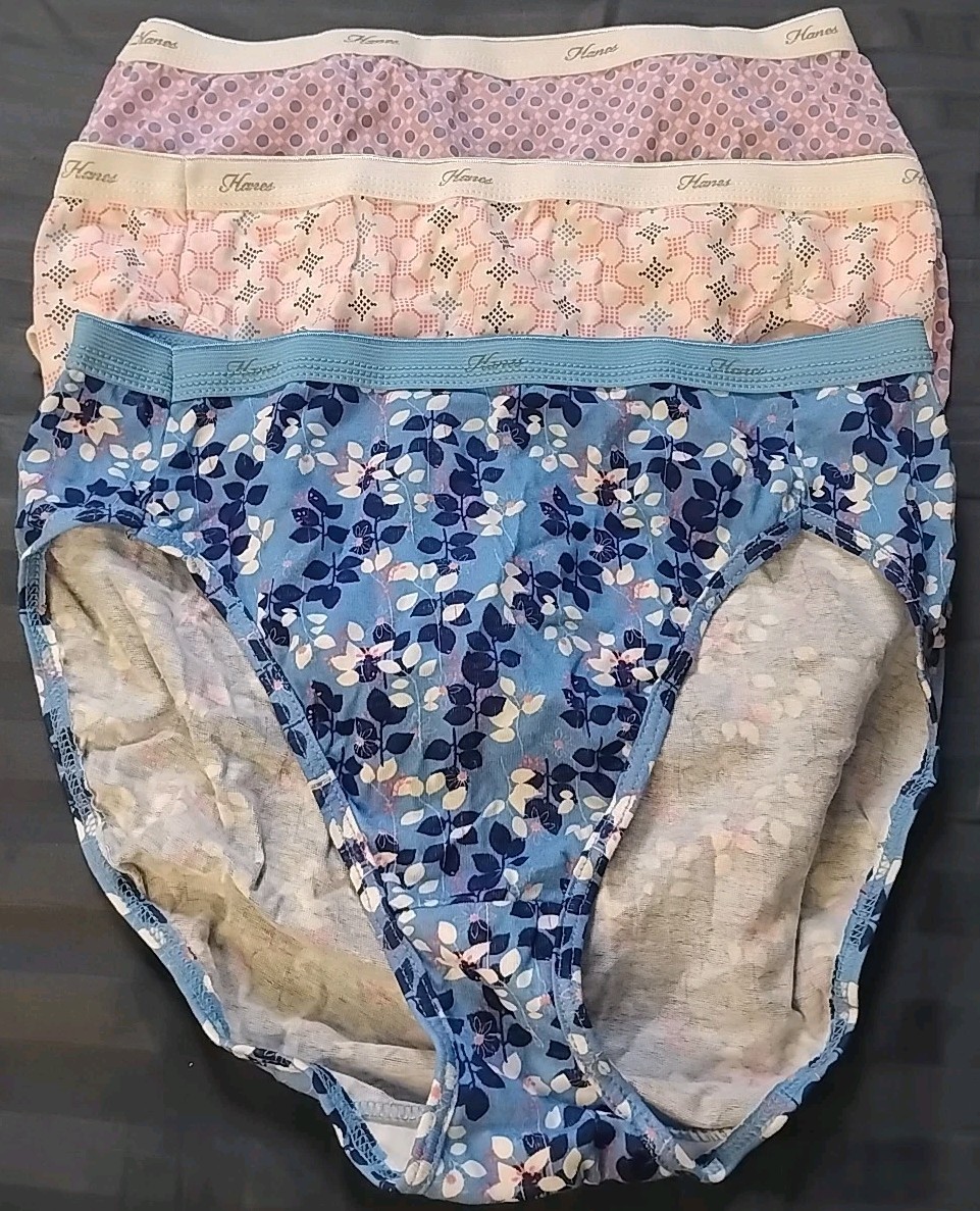 Lot of 3 NWOT Women’s Hanes Underwear Size 7 Assorted Colors