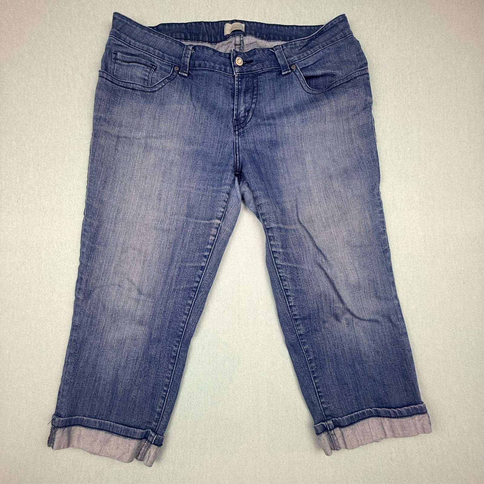 Levis 99% Cotton/Elastane Woman’s Blue Jeans – Size 18
