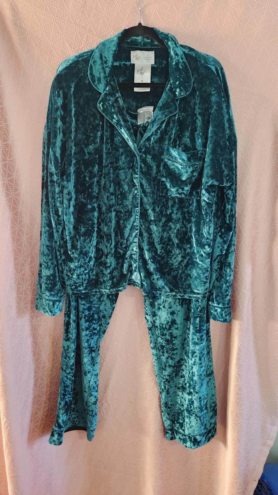 LORD & TAYLOR DARK GREEN VELVETEEN SLEEP SET (WOMEN’S XL) NEW WITHOUT TAGS