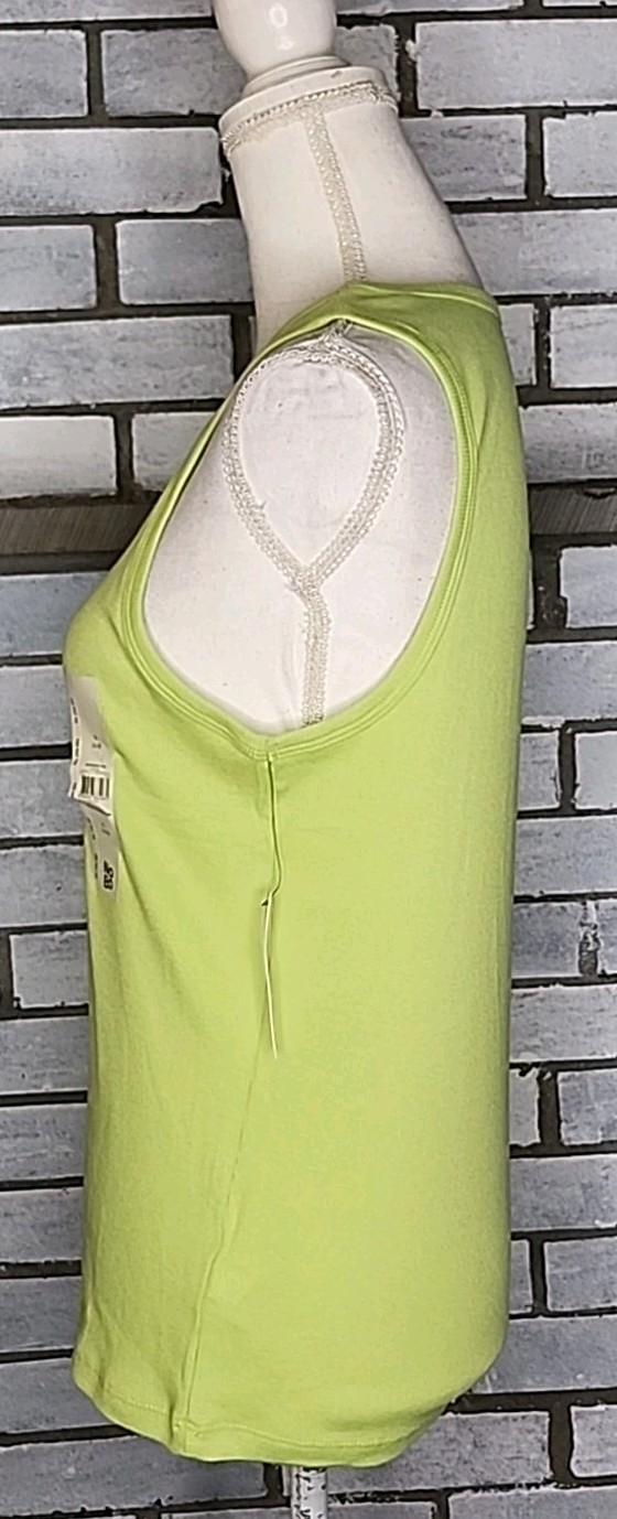 NWT No Boundaries Women’s Sleeveless High Neck Tank Top Size XL Clear Mint
