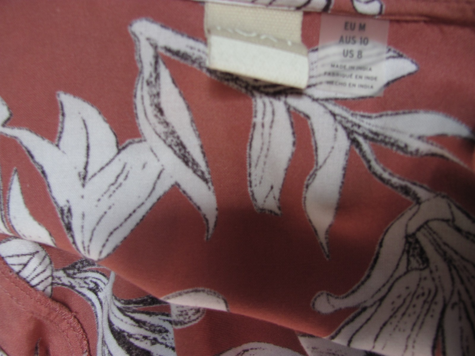Roxy Morning Ritual Floral Blouse Medium Mauve Rose 100% Rayon Boho