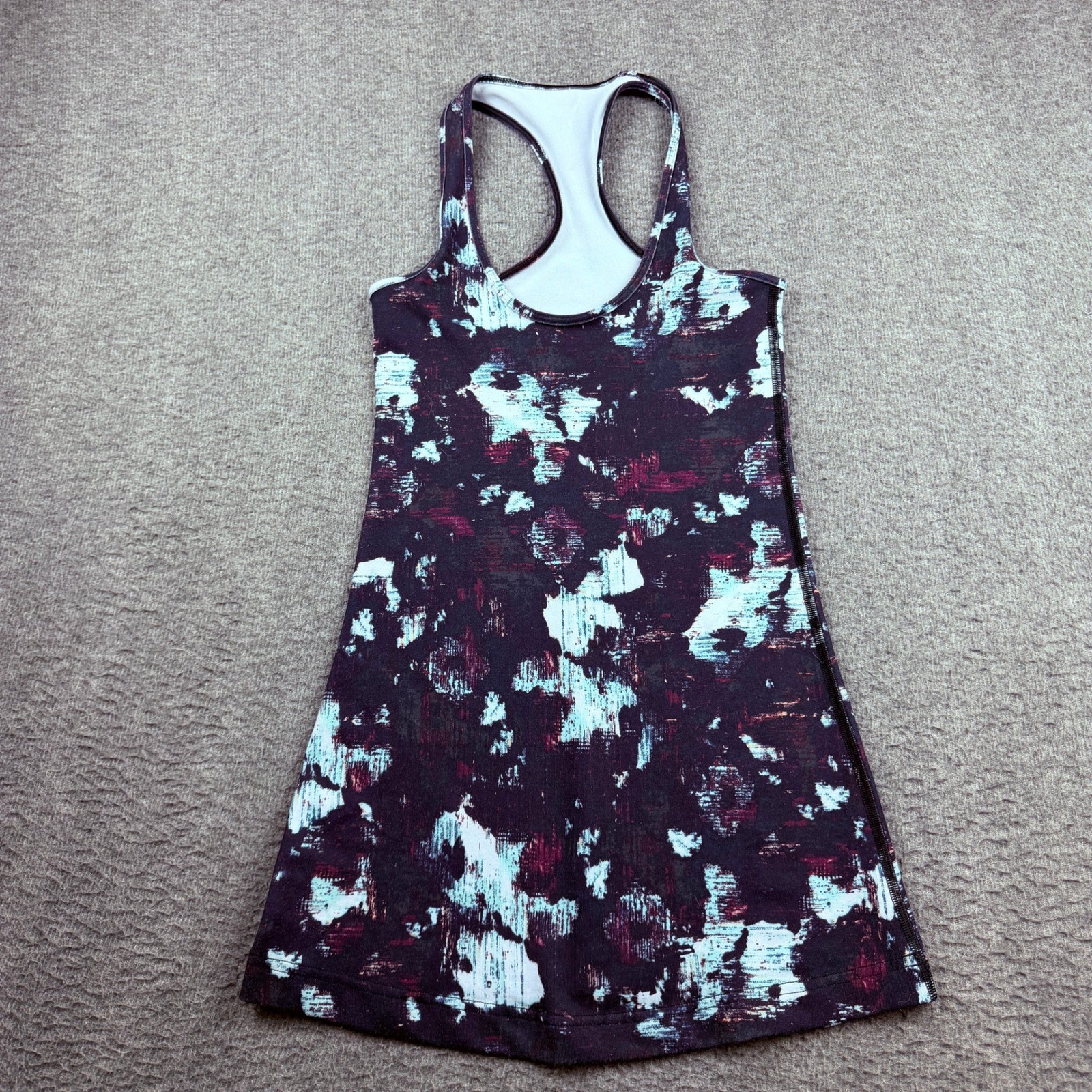 Lululemon Racerback Athletic Tank Top Purple Blue Abstract Print Women’s Size 4