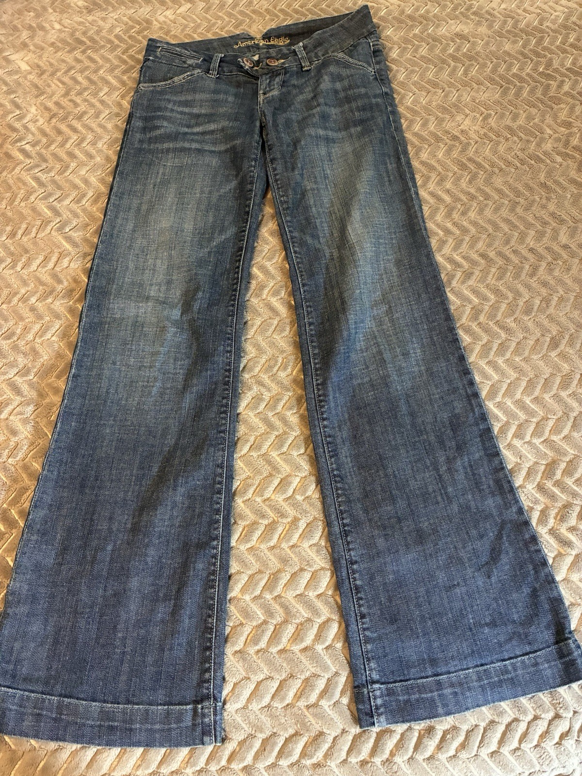 American Eagle Wide Leg Flair Boot Cut Size 2 Jeans Inseam 31 Inches Blue