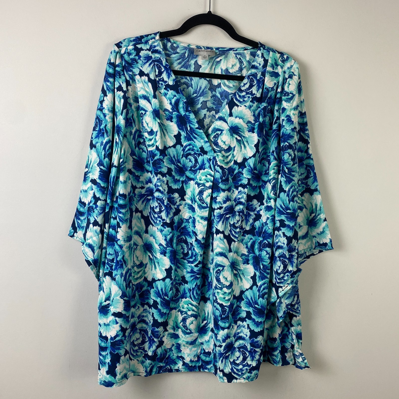 Catherines V-Neck Angel Sleeve Blouse Size 1X Blue Floral Print