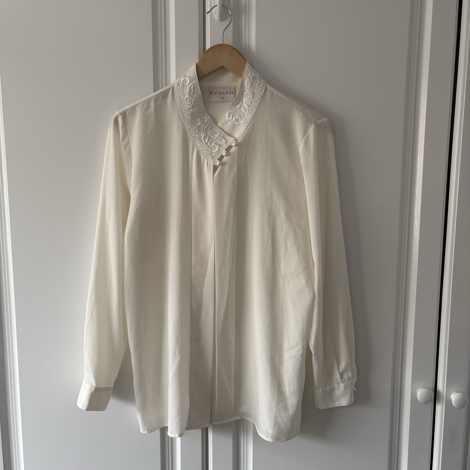 Ladies Vintage Richards Cream Silky Feel High Neck Blouse 100% Polyester UK 12