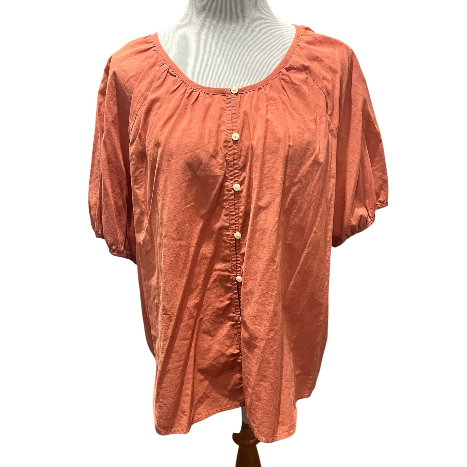 Universal Thread Women’s Salmon Button Short Sleeve Flowy Blouse Top SIZE XXL