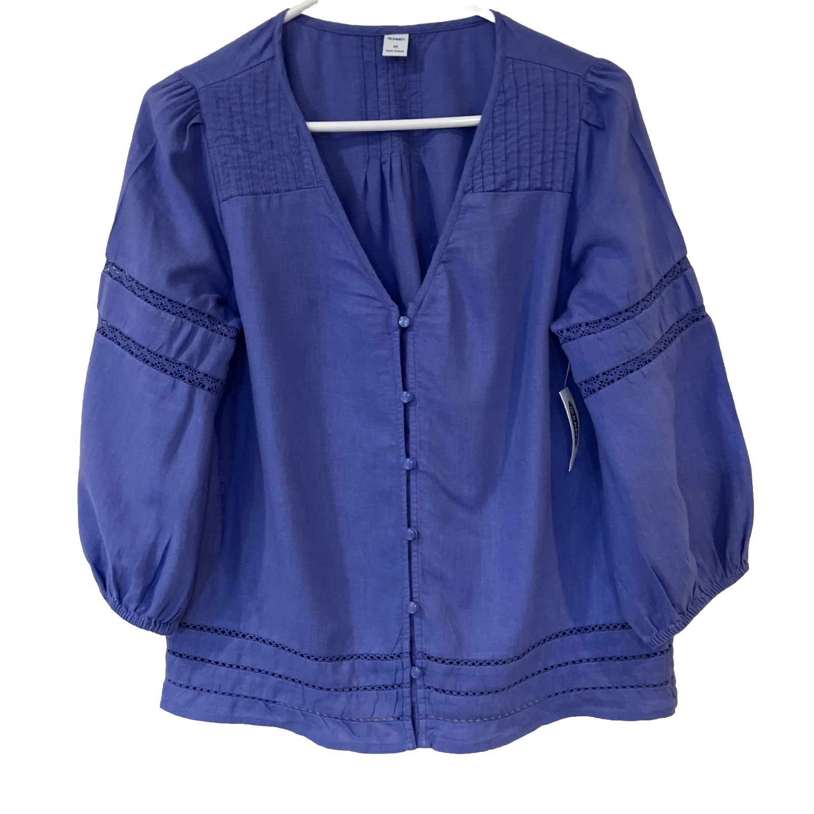 Old Navy Women’s Blouse XS Periwinkle Blue 55% Linen 45% Rayon Button Up V Neck