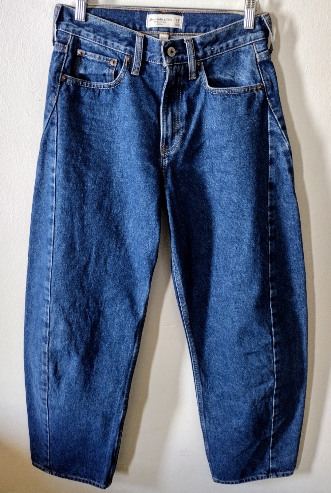 Abercrombie & Fitch Curve Love Barrel Jeans 28W Med Wash Loose Denim Mid Rise