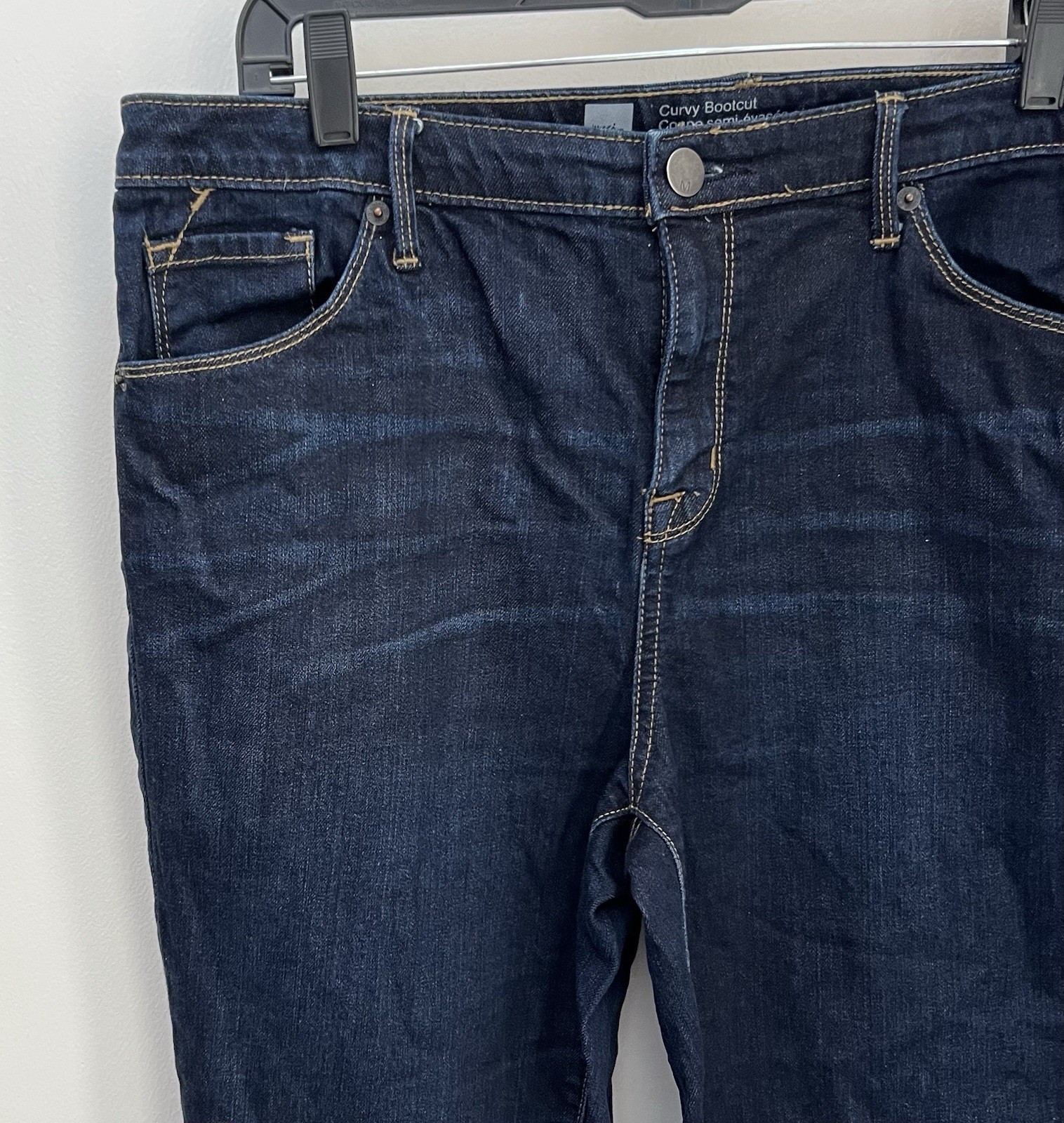 Mossimo Women’s Curvy Bootcut Blue Jeans 99% Cotton 1% Spandex Size 14 S/C