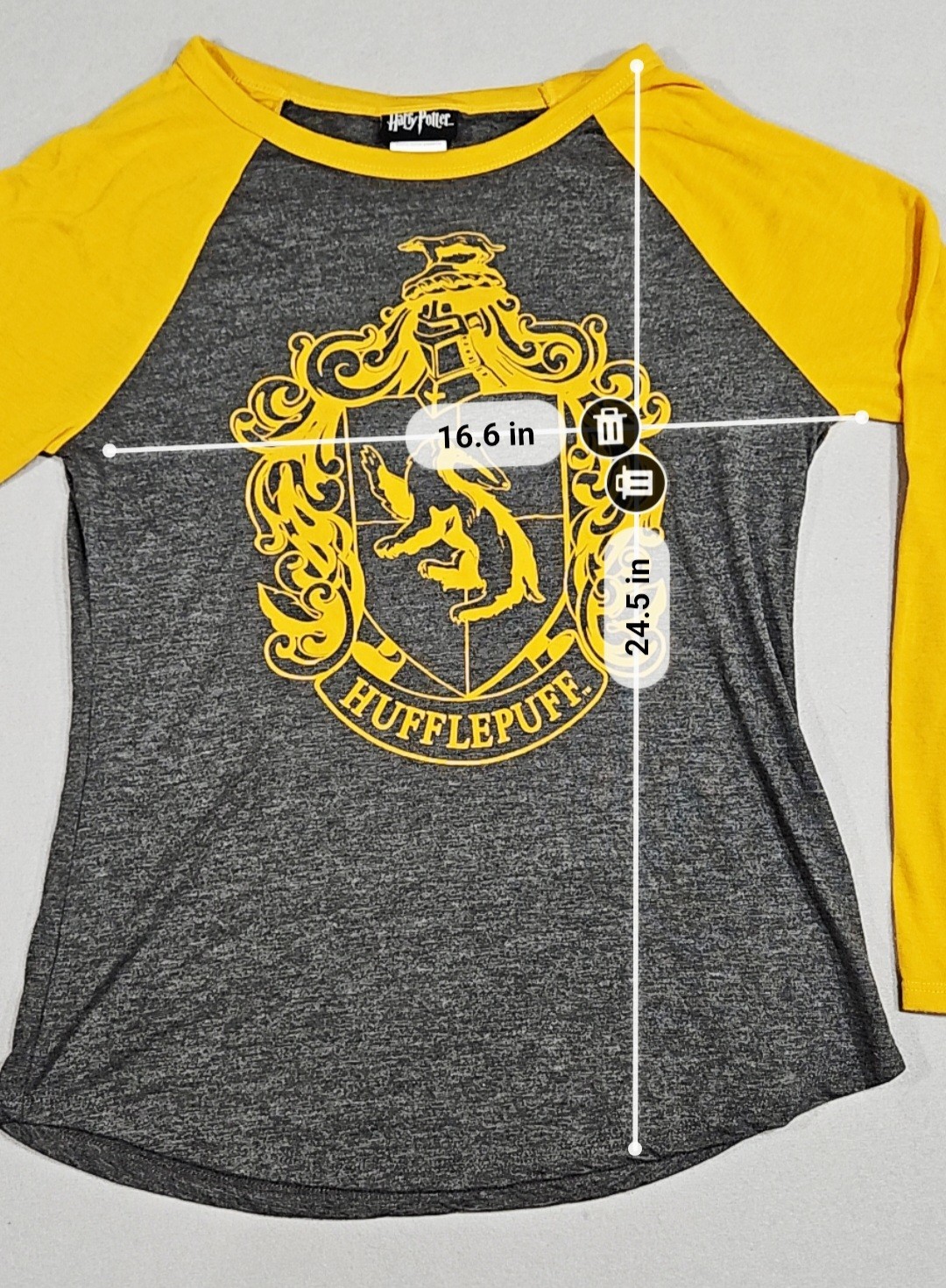 Harry Potter Hufflepuff Graphic Long Sleeve Women’s Large Gray Yellow Raglan TEE