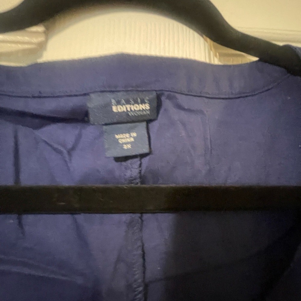NWT – Basic Editions Pintuck Henley Navy Blue Tank