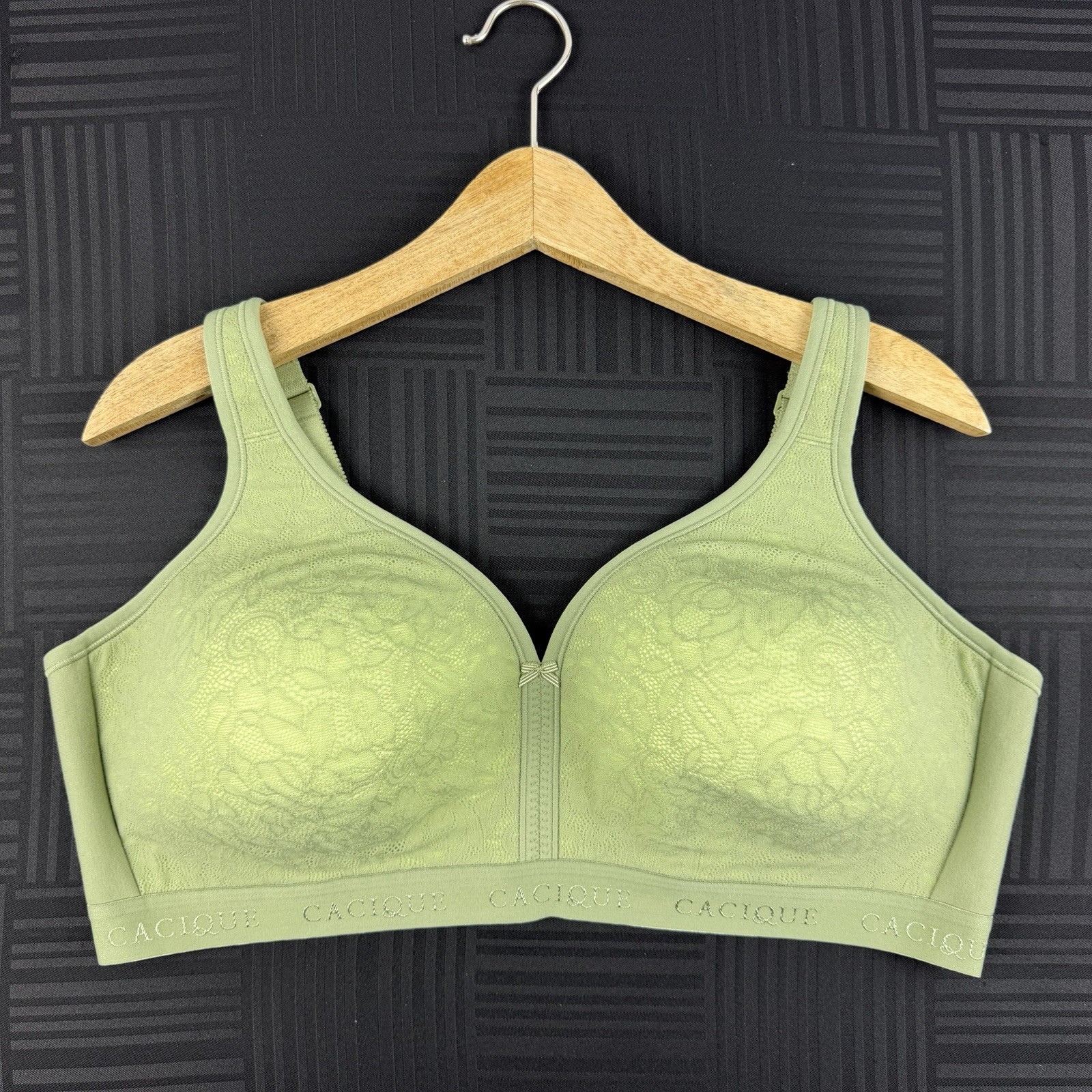 Cacique Womens 44DD Green Lightly Lined No Wire Free Full Coverage T-Shirt Bra
