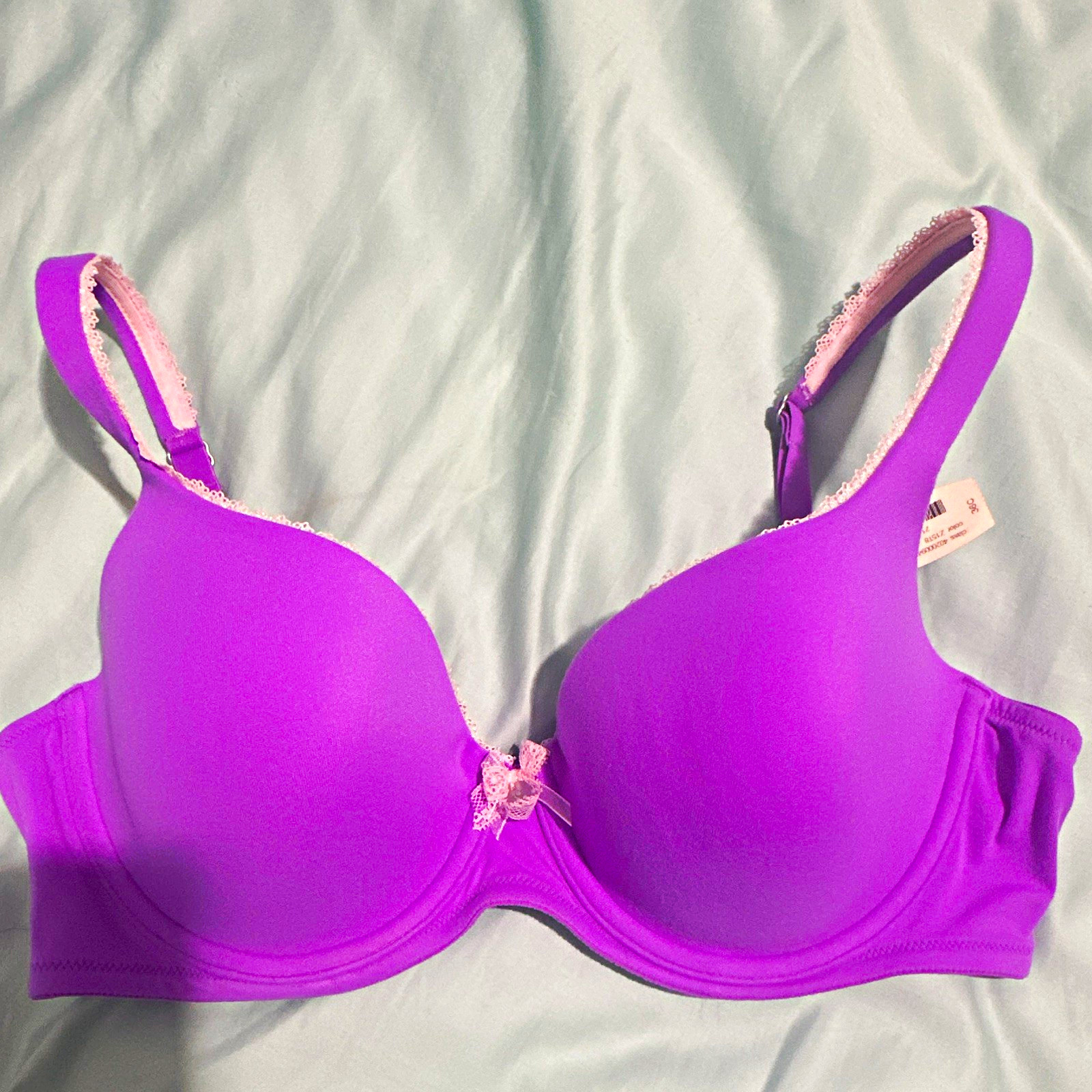 Victoria’s Secret Body by Victoria 36C Purple Pink Lace Lined Underwire Bra