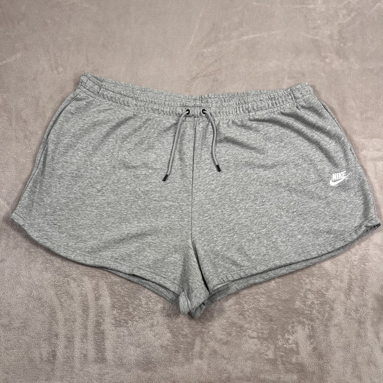 Nike Sweat Shorts Womens Size 3X Heather Gray White Classic Style 3 inch Inseam