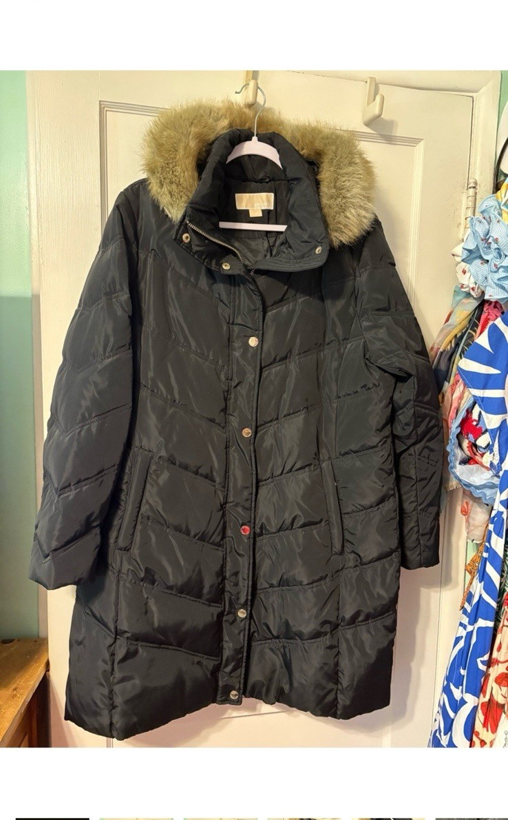 MICHAEL Michael Kors Women’s Black Long Puffer Coat Faux Fur Hood Zip XL