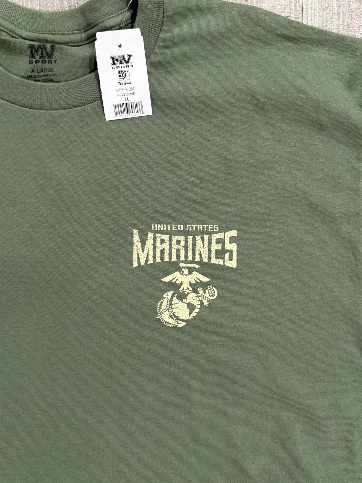 UNITED STATES MARINES USMC “THIS MOM IS PROTECTED BY A MARINE” T-Shirt – Sz XL