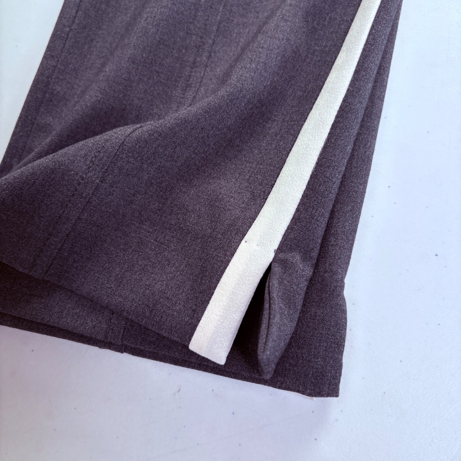 NYDJ Ankle Pants Size 4 Heather Gray Lift Tuck Technology White Stripe NWT