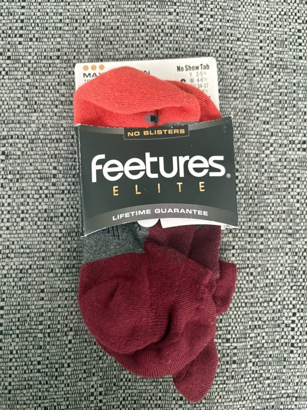 NWT Feetures Max cushion Elite No-Show tab Socks in maroon / Gray / Orange