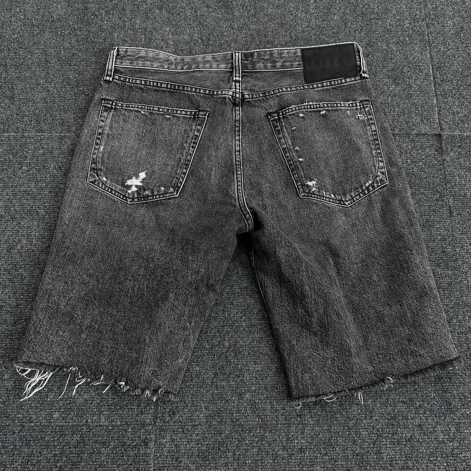 Rag & Bone Shorts Womens 34* Black Denim Rosa Mid-Rise Walking Cut Off Jorts USA